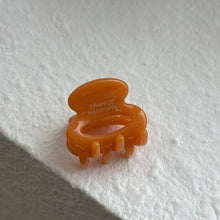 Load image into Gallery viewer, Sweet Oval Hollow Out Acetate Hair Claw 8ZA6HCP128
