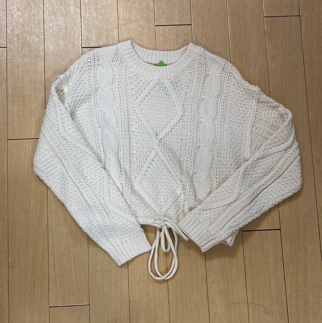 Mello Cable Sweater w Bottom Tye