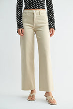 Load image into Gallery viewer, The Mid Rise Classic Straight Vanilla Bean
