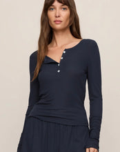 Load image into Gallery viewer, Z Supply Just Right Henley Top
