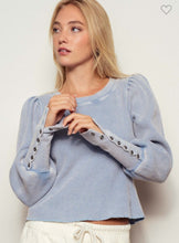 Load image into Gallery viewer, Urban Daizy Thermal Puff Sleeve LS Top
