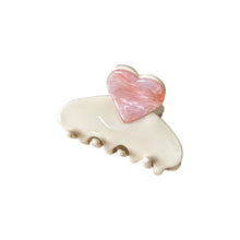 Load image into Gallery viewer, Cute Heart Acetate Small Hair Claw DP25E896
