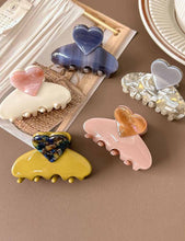 Load image into Gallery viewer, Cute Heart Acetate Small Hair Claw DP25E896
