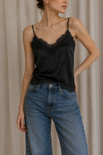Load image into Gallery viewer, Suzanne Top - JT3411
